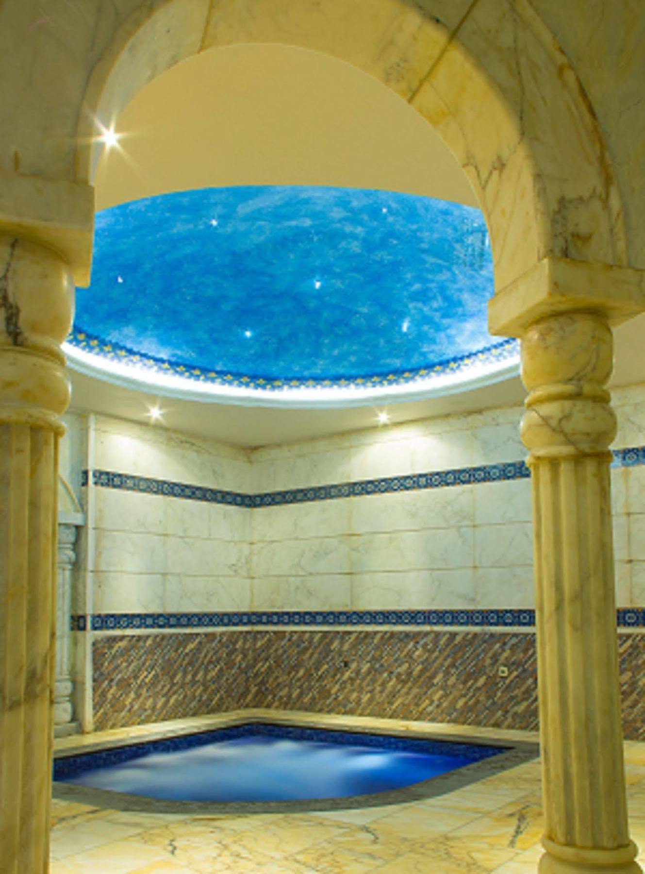 Thousand Nights Hotel Amman Esterno foto Turkish bath